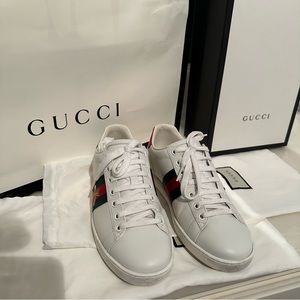 GUCCI WOMENS ACE SNEAKER
